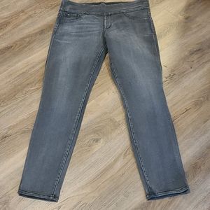 NWOT Jordache Grey Pull-On Skinny Jeans Sz. L